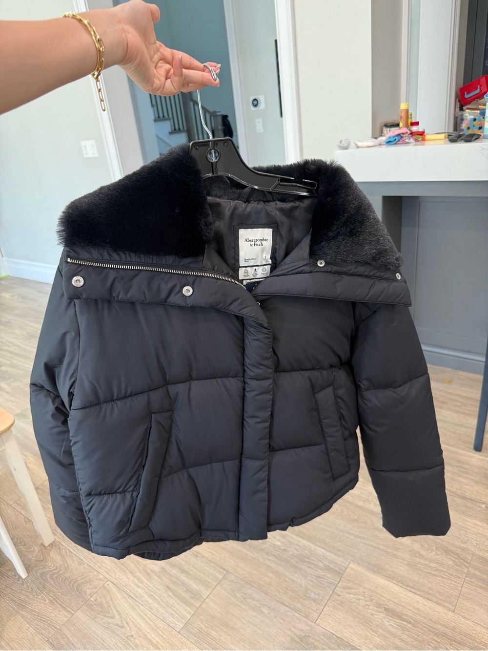 Abercrombie & Fitch Black Faux-Fur Collar Puffer Coat